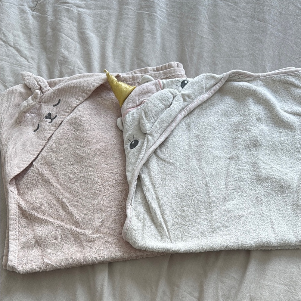 Target Kids Bath Towels - Pink and Cream